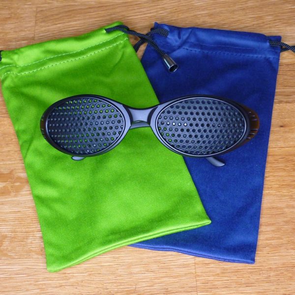 Groblochrasterbrille Modell Sport in schwarz