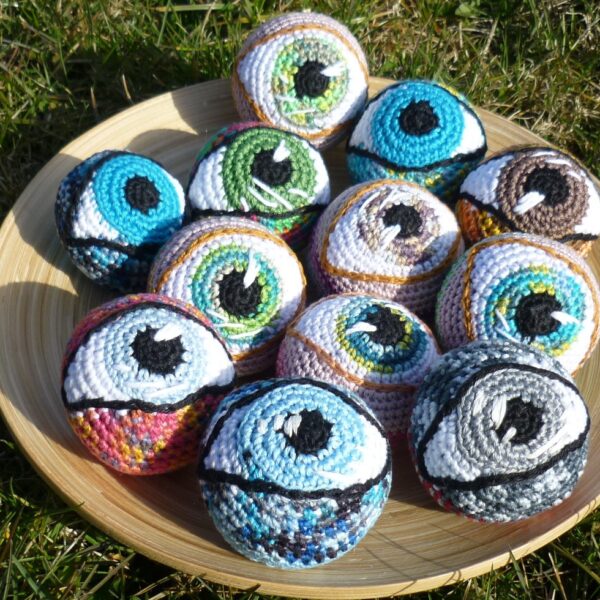 Augenbälle gehäkelt